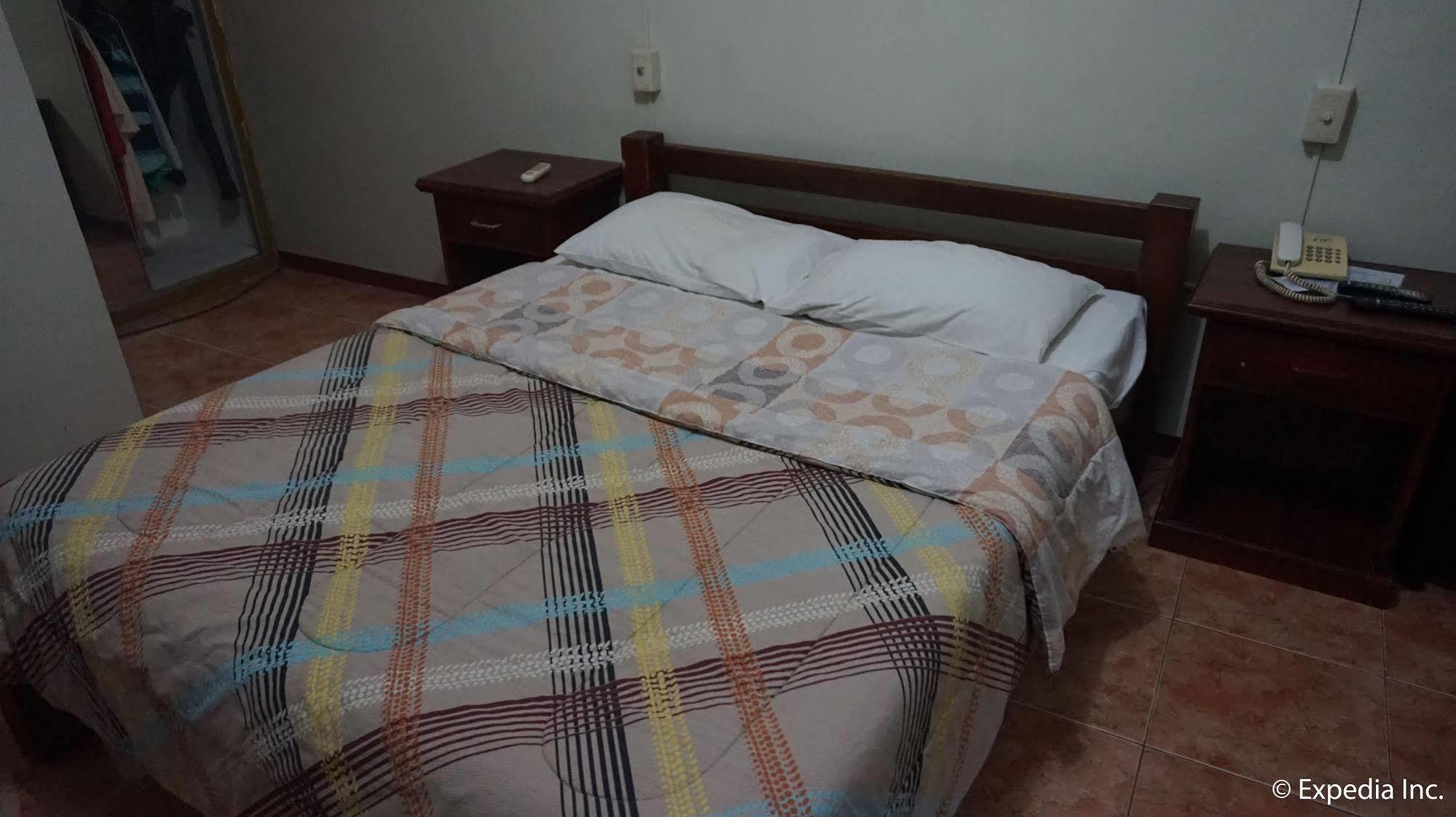 Phoenix Hotel อังเฮเลส ภายนอก รูปภาพ