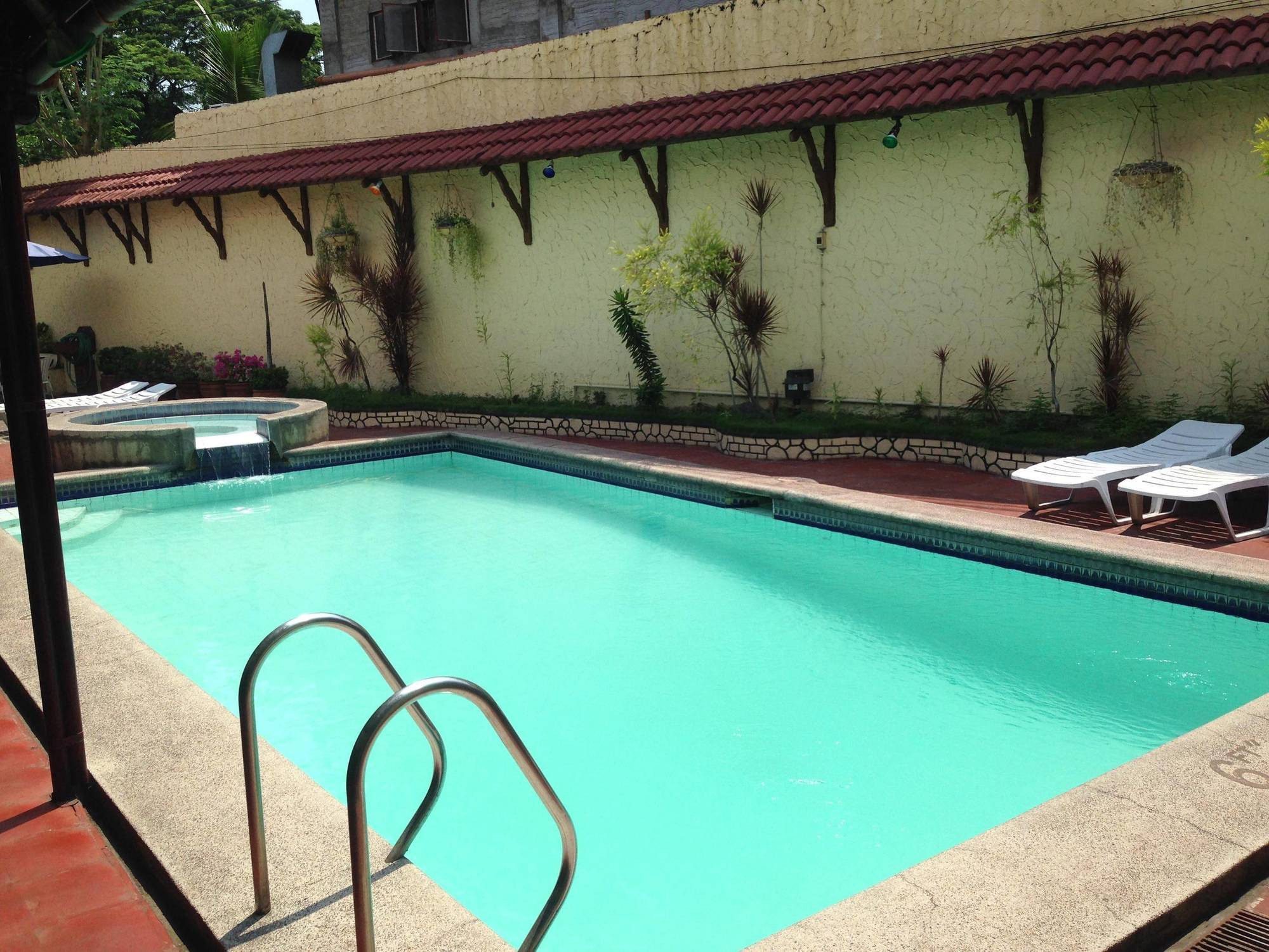 Phoenix Hotel อังเฮเลส ภายนอก รูปภาพ